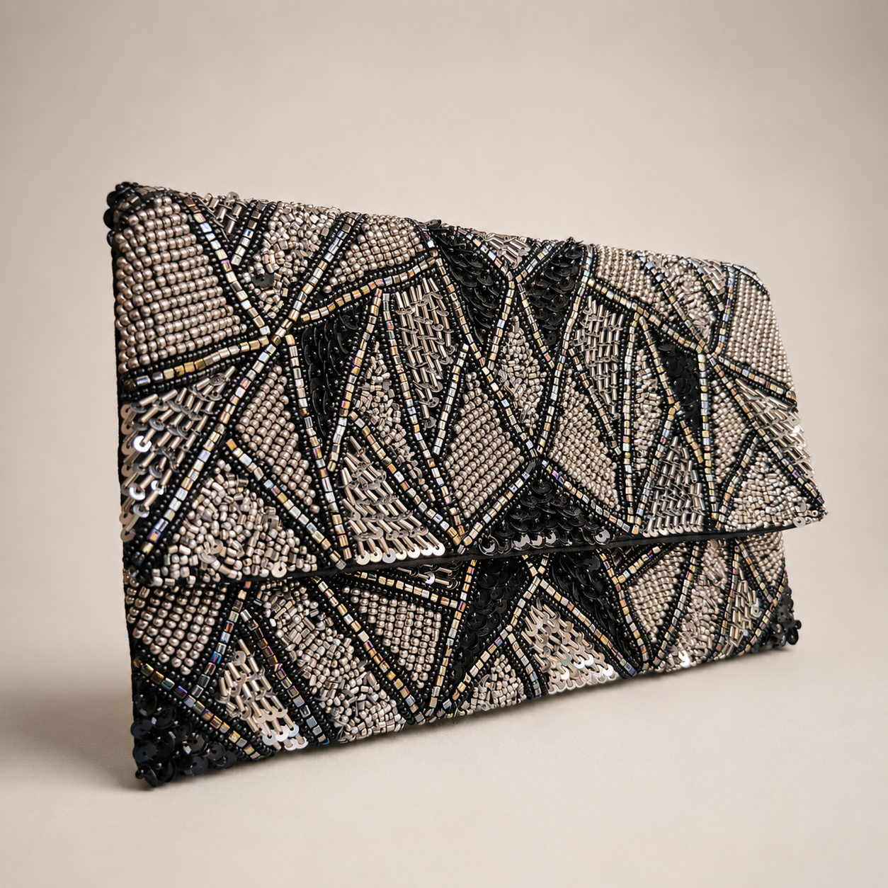 CLU-003-BLK